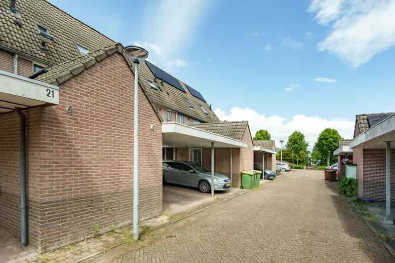 5 Slaapkamers Ruime Tussenwoning Ede Rietkampen