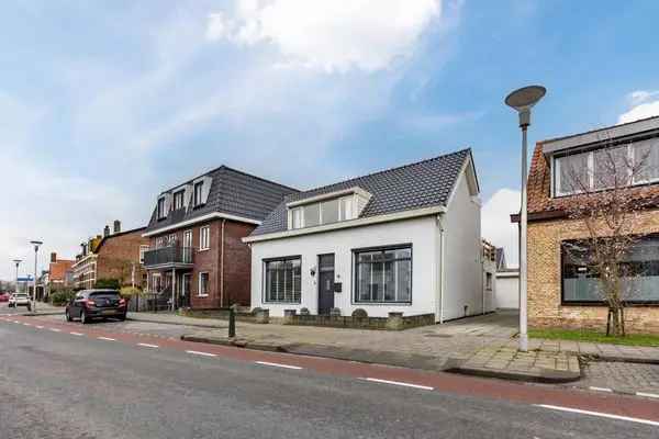 Ruime Vrijstaande Woning Steenbergen - 5 slaapkamers, 2 badkamers, garage