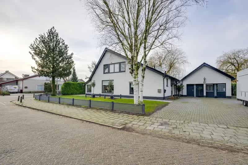 Dubbel Woonhuis met Aanleunwoning  Grote Tuin 18 Zonnepanelen