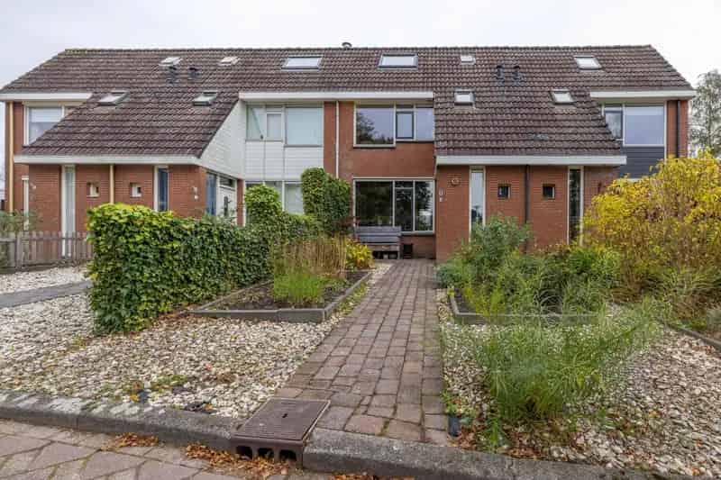 Ruime Tussenwoning 4 Slaapkamers Drogeham
