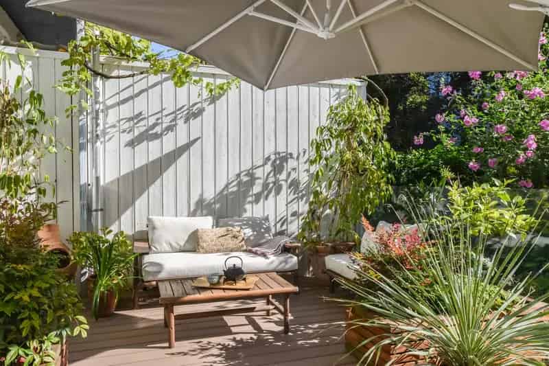 Amsterdam West: Dubbel Benedenhuis met Tuin en Guesthouse