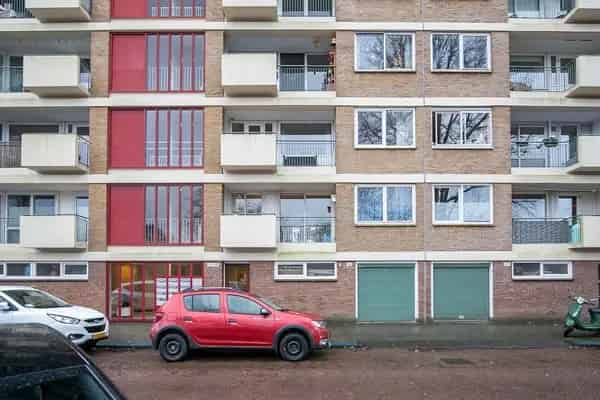 4-Kamer Appartement Amsterdam Osdorp Zuidoost per 16 Augustus