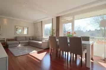 Ruim 4-kamerappartement 126m2 te huur Duivendrecht nabij Amsterdam
