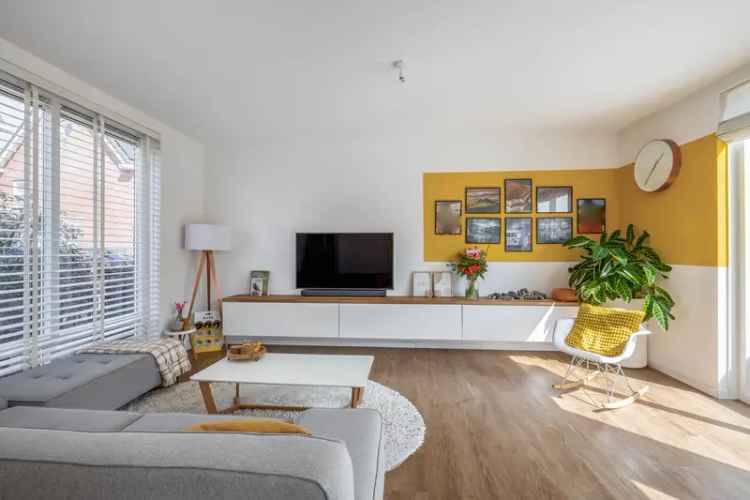 Moderne Tussenwoning Waddinxveen 4 slaapkamers 2 badkamers A++