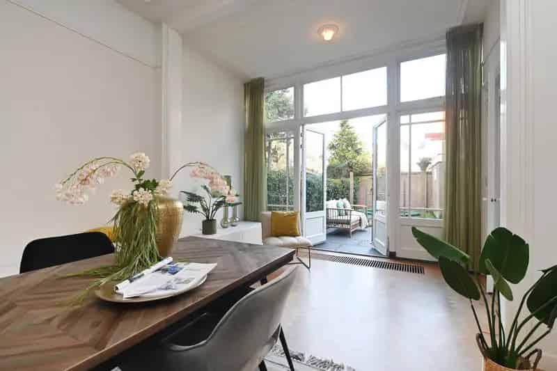 Herenhuis Nassaukwartier Den Haag 248m2 4 Verdiepingen Tuin