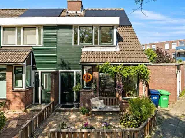 Hoekwoning Houtwijk Royale Tuin 2 Slaapkamers