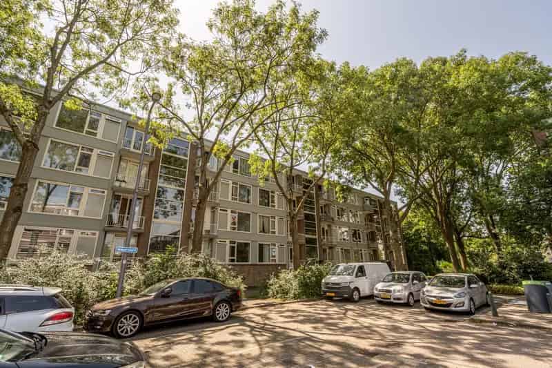 Modern 3-kamer appartement nabij voorzieningen