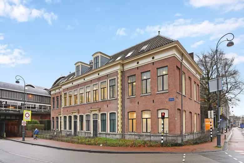 14 480 m2 Kantoorruimte te Huur Haarlem Station