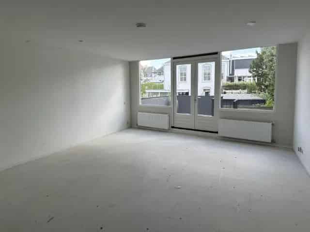 Appartement te Huur Oud Beijerland 80m2 3 Kamer Dakterras