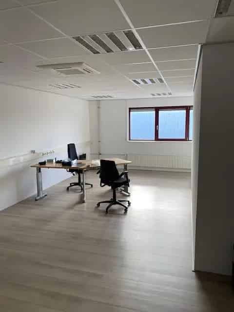 Bedrijfshal te huur Zeewolde 420m²