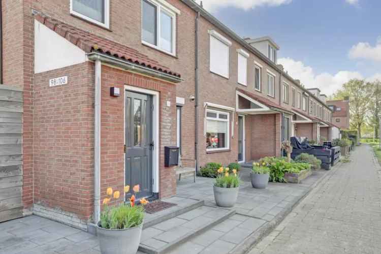 Huis te koop Zwaag: Instapklare Hoekwoning met 4 slaapkamers