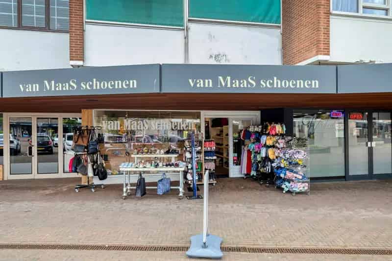 Winkelruimte Rozenburg te Huur of Koop 97m2