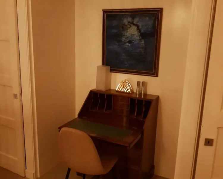 Kamer in appartement Den Haag Oostbroek nabij 7 sprong