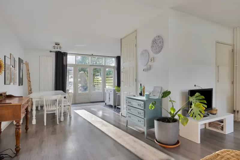 Te koop: 2-onder-1-kapwoning Drimmelen 4 slaapkamers
