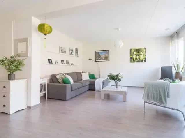 Modern 2 Slaapkamers Appartement Bos en Lommer Balkon Parkeergelegenheid