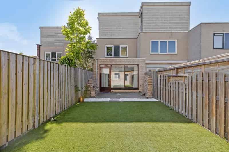 Huis te koop Zaandijk 5 slaapkamers moderne keuken tuin eigen grond