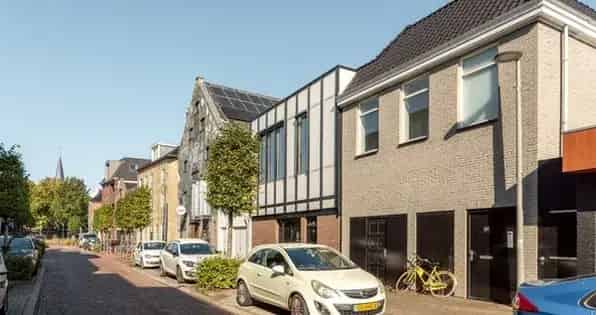 17m2 Kamer Heerenveen Centrum  Eigen Keukentje