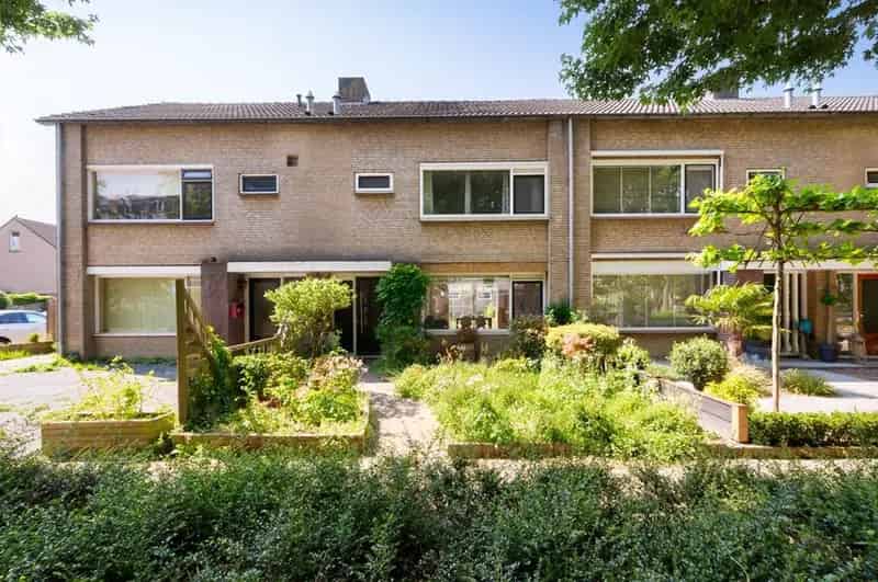 Gemeubileerde Eengezinswoning Nieuwegein 5 Kamers Ruime Tuin