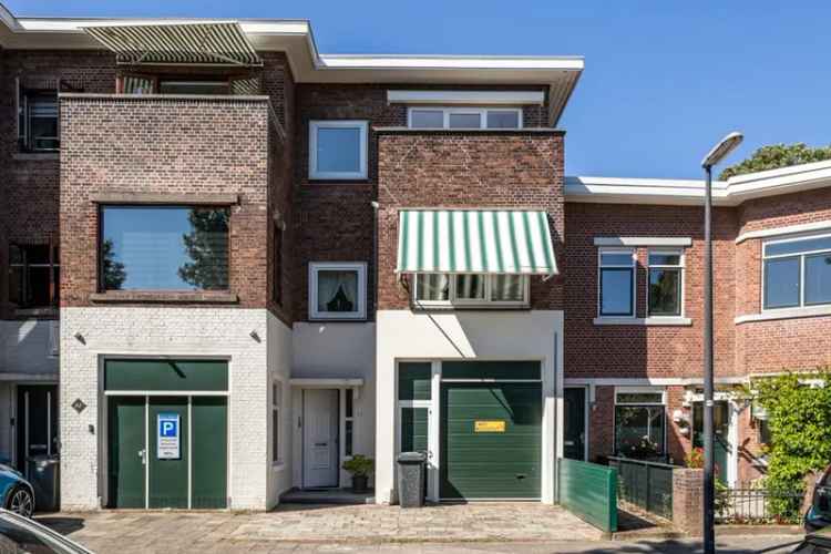 Rijswijk Tulpstraat 83: Charmante woning met garage en werkplaats