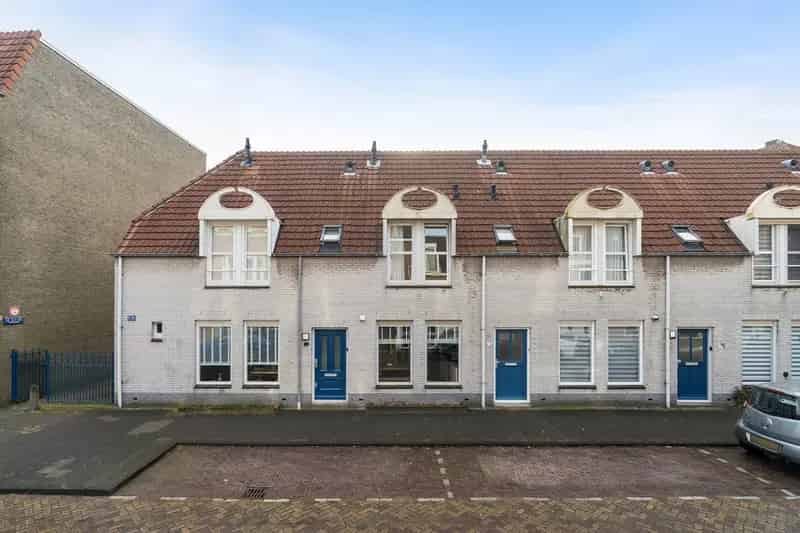 Huis te koop Maassluis Ankerstraat: Gezinswoning nabij Centrum
