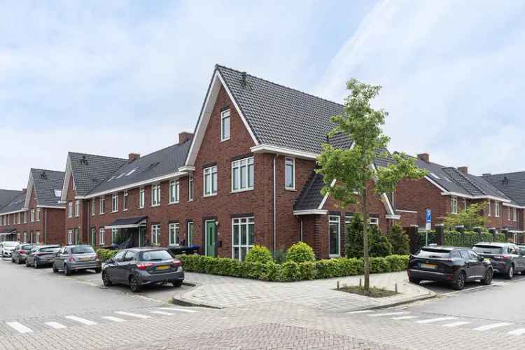 Dordrecht Ruime Hoekwoning 3 Slaapkamers Luxe Badkamer Tuin Parkeerplaats