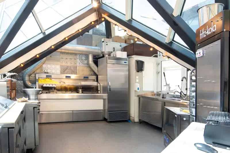 Horeca te koop Wageningen: Winstgevende Frietzaak Stationsstraat