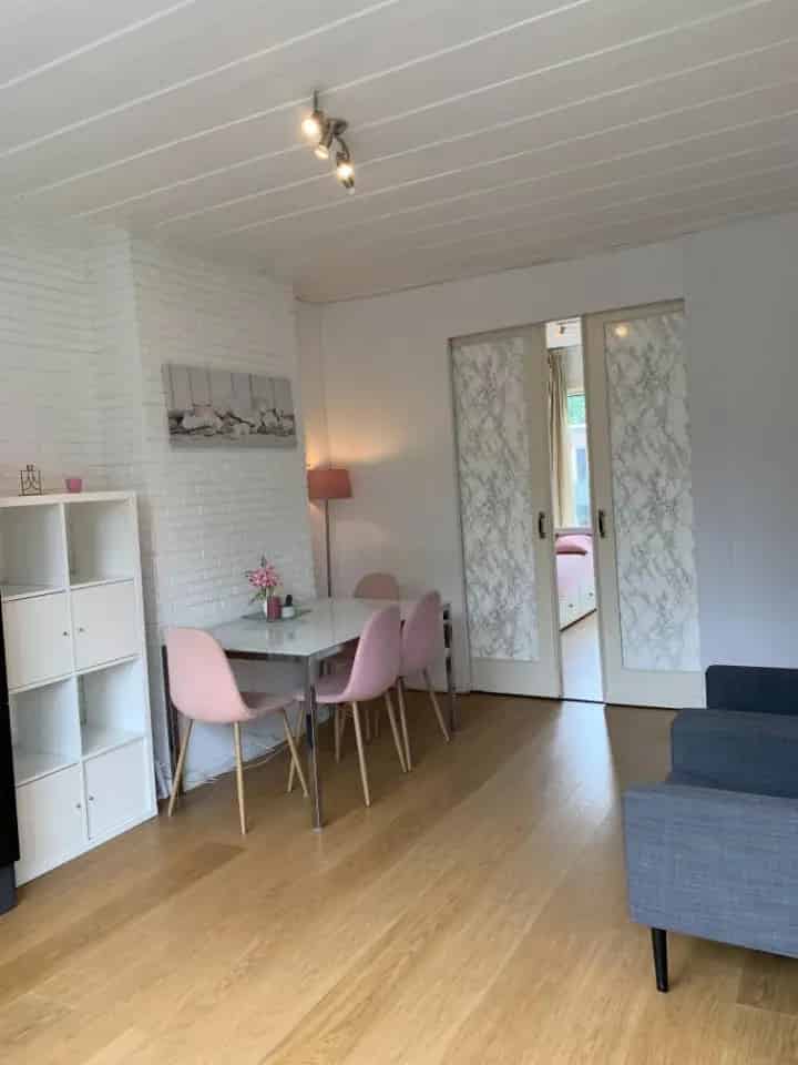 3 Slaapkamer Appartement met Balkon en Kelder
