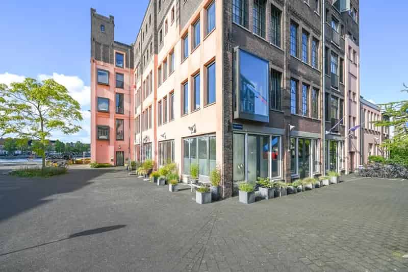 Luxe Industrieel Hoekappartement Haarlem 135m2