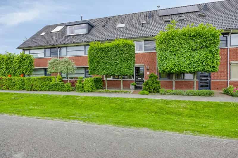 Huis te koop Barneveld 5 slaapkamers ruime woonkamer