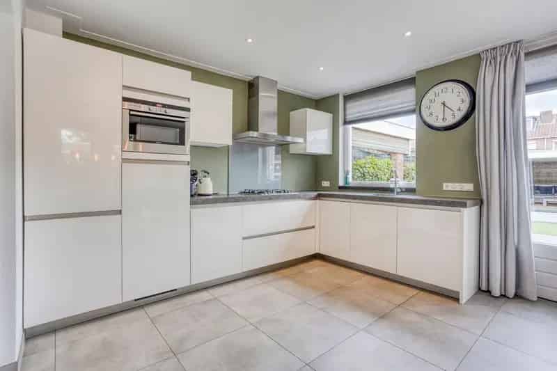 Tweekapper Oss: Ruime woning met 3 slaapkamers, moderne keuken en tuin