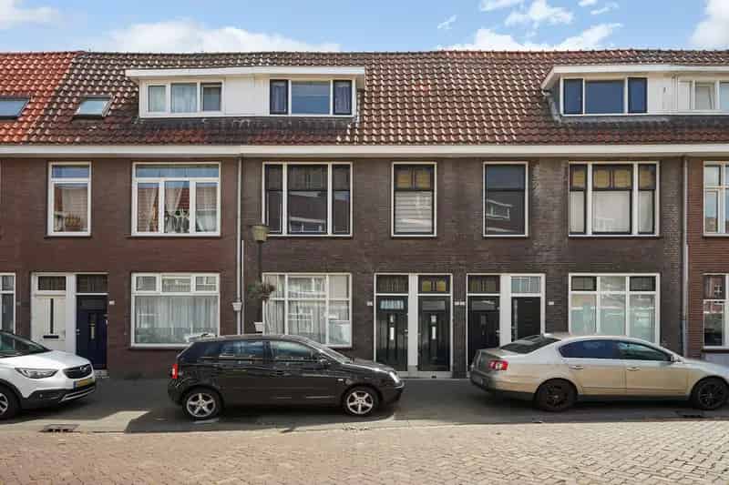 Instapklare 3-kamer woning Vlaardingen met tuin