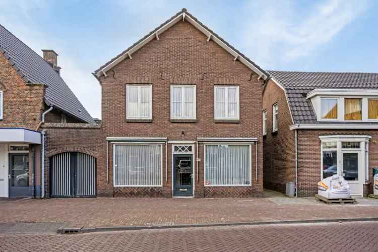 Huis Te Koop in 15, Plein, Vlijmen, Noord-Brabant