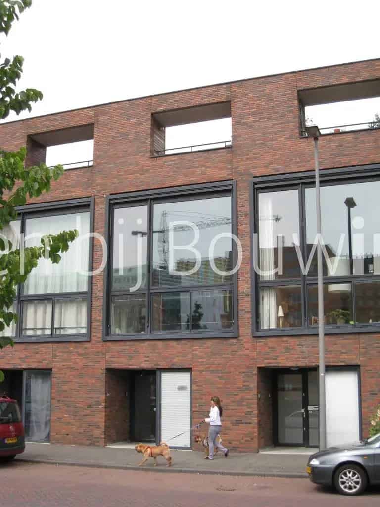 Ruime 4-Laagse Eengezinswoning met Dakterras en Garage