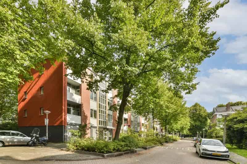 Amsterdam Buitenveldert 4-kamerappartement te koop