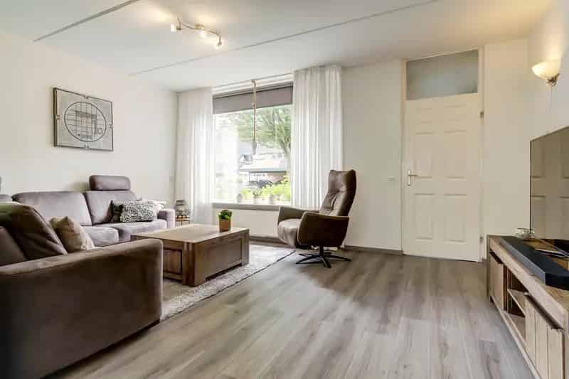 Huis te koop Doesburg: Ruime gezinswoning 4 slaapkamers, tuin en airco