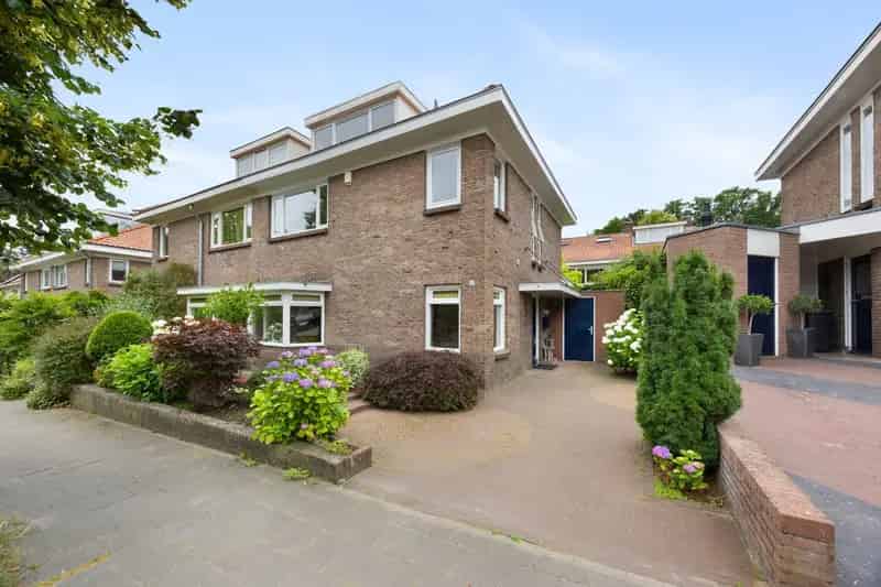 Huis te koop Vondellaan Arnhem: Ruime gezinswoning in Paasberg