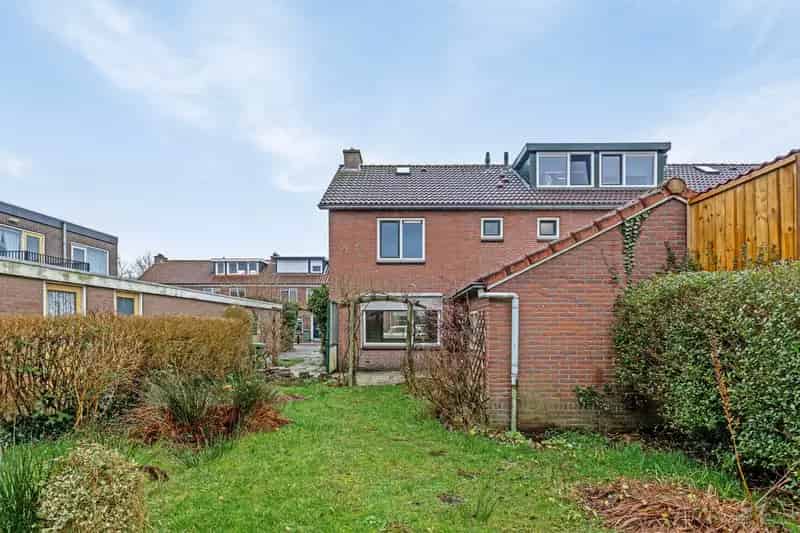 Gezinswoning Zevenhuizen 3 slaapkamers diepe tuin