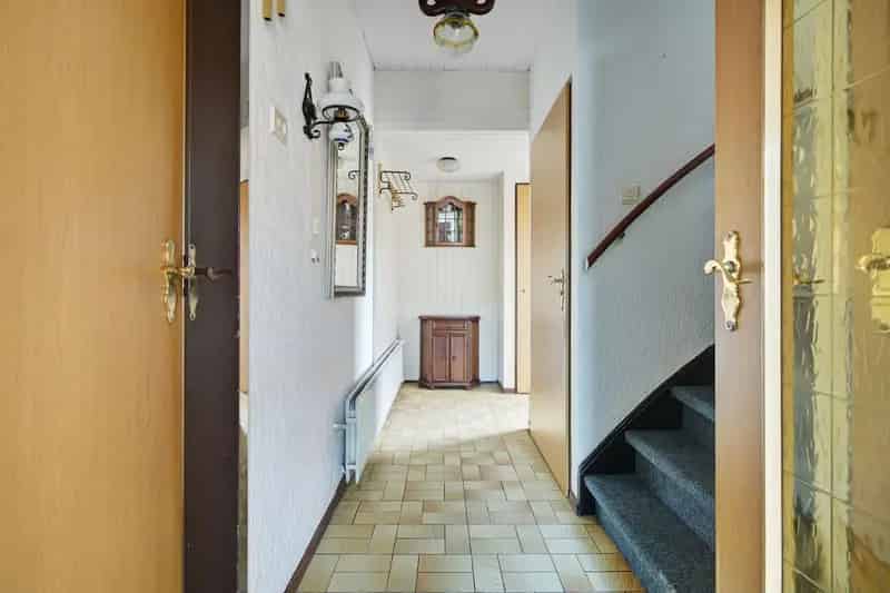 Huis te koop Oosterhout: Ruime gezinswoning met 4 slaapkamers en tuin