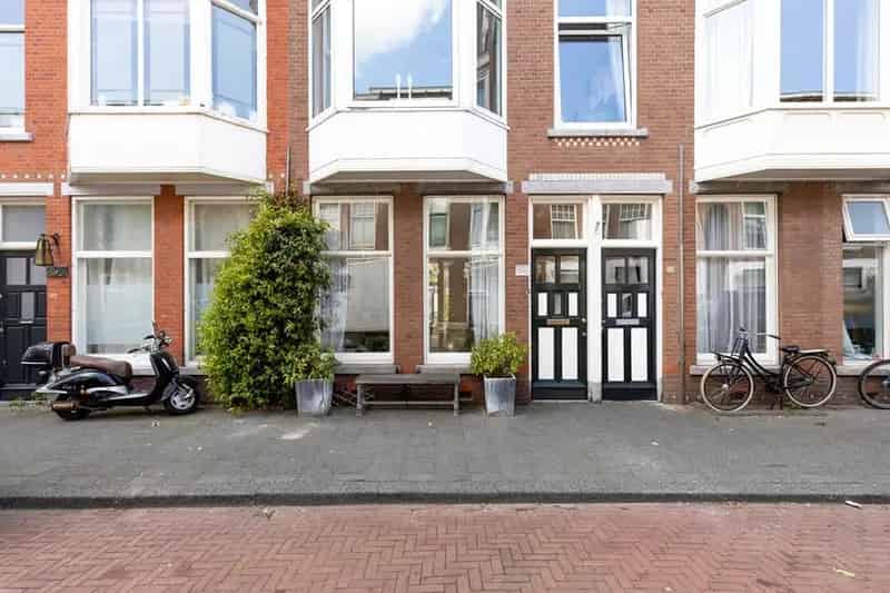 Parterrewoning Bezuidenhout Originele Details Zonnige Tuin