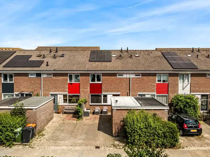 Tussenwoning Hoorn 3 slaapkamers tuin parkeren