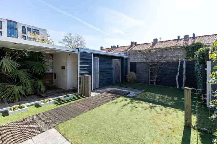 Hoekwoning 3 slaapkamers moderne tuin autoluwe ligging
