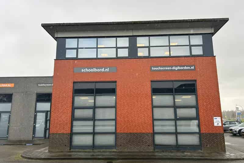 Kantoorruimte te Huur Barendrecht 232m²
