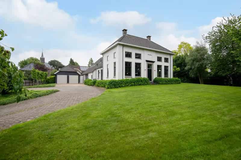 T Boerderij Haaften A++ Label Ruime Tuin Garage 437m2