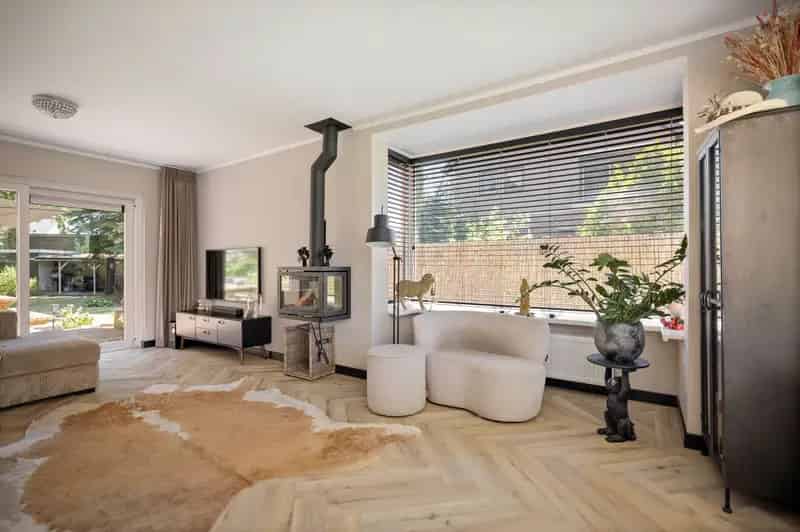 Huis te koop Oranjelaan Diepenveen 4 slaapkamers moderne keuken