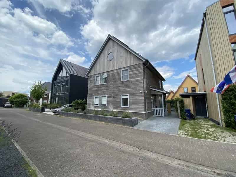 Vrijstaand huis Almere Poort 5 slaapkamers duurzaam