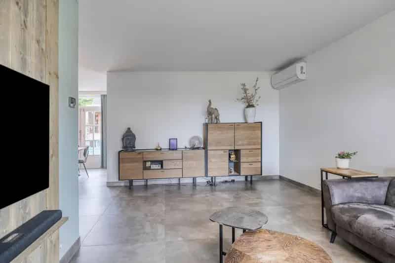 Huis te koop Rosmalen Seringenstraat 4 slaapkamers moderne keuken tuin garage