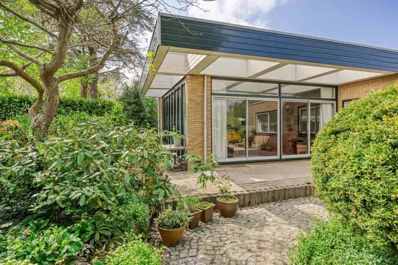 Huis te koop: Dr. J.J. van der Horststraat 3 1544 XD Zaandijk 