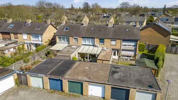 Ruime gezinswoning met 5 slaapkamers garage en zonnepanelen