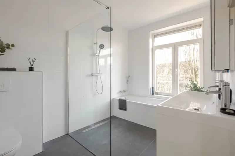 Appartement te koop Rotterdam Carnisse: Ruime 4-kamer bovenwoning