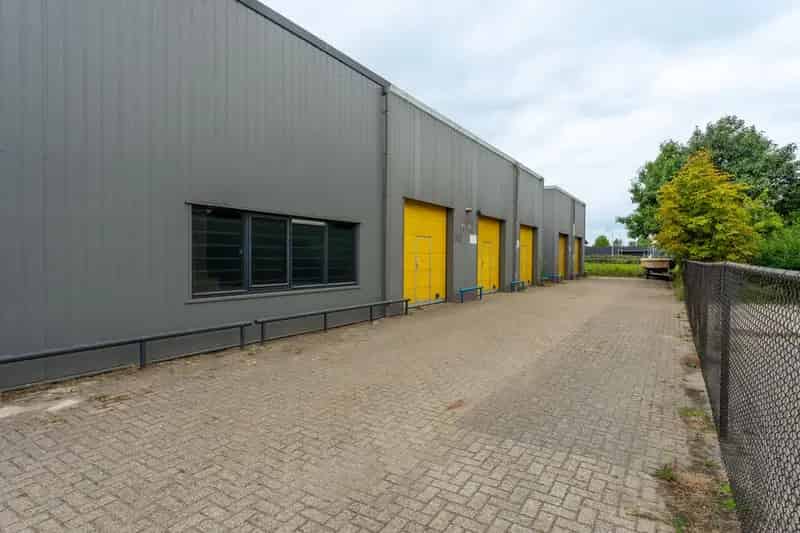 Bedrijfshal te Huur Meppel 45m2 met Entresol